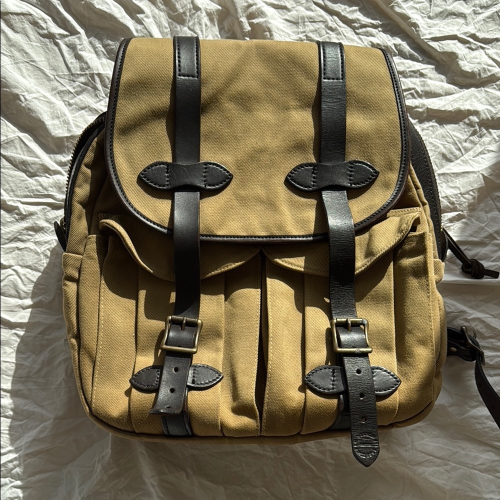 Filson Rugged Twill Backpack in Tan